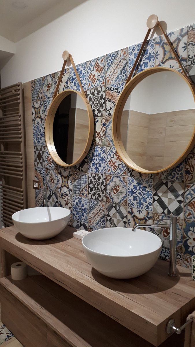 Mẫu thiết kế vệ sinh cao cấp bằng gạch mosaic